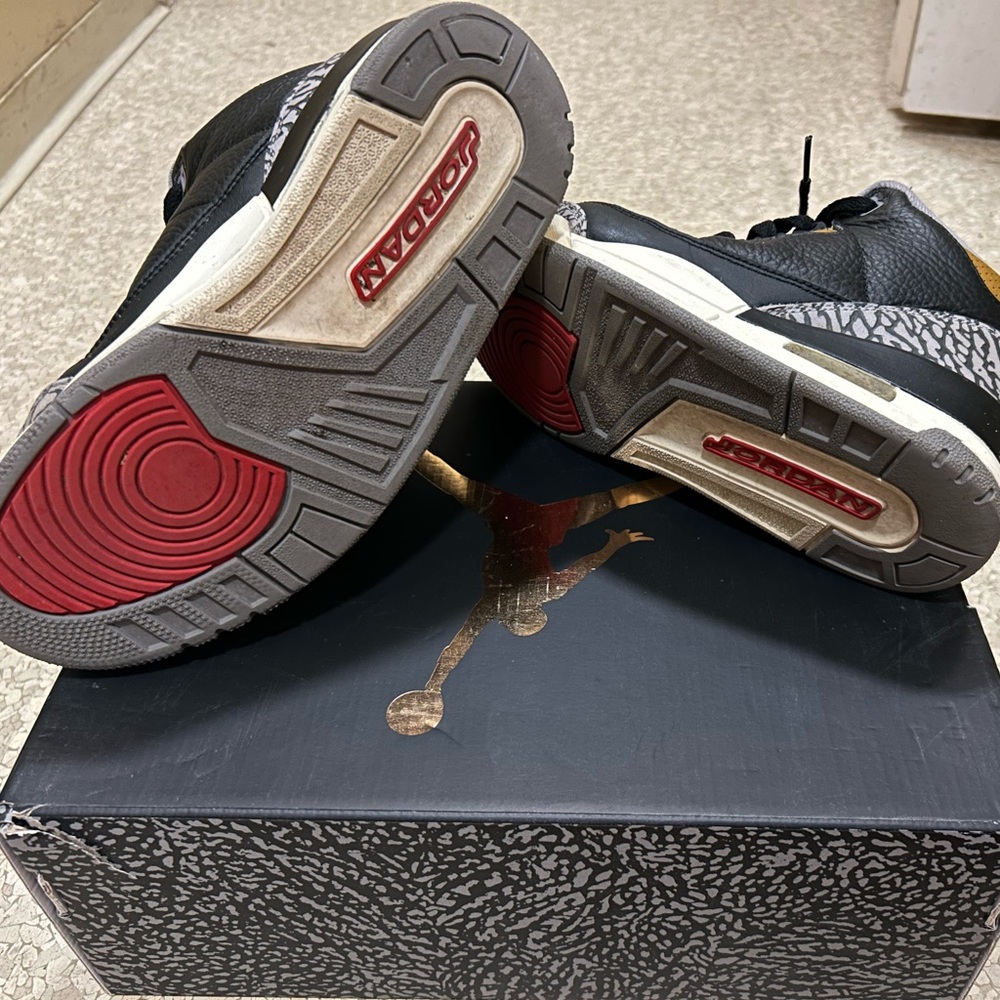 Jordan 3 Retro - Picture 3 of 6